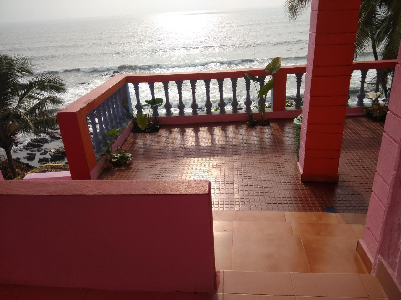 Om Ganesh Naik Guest House Arambol Exterior foto