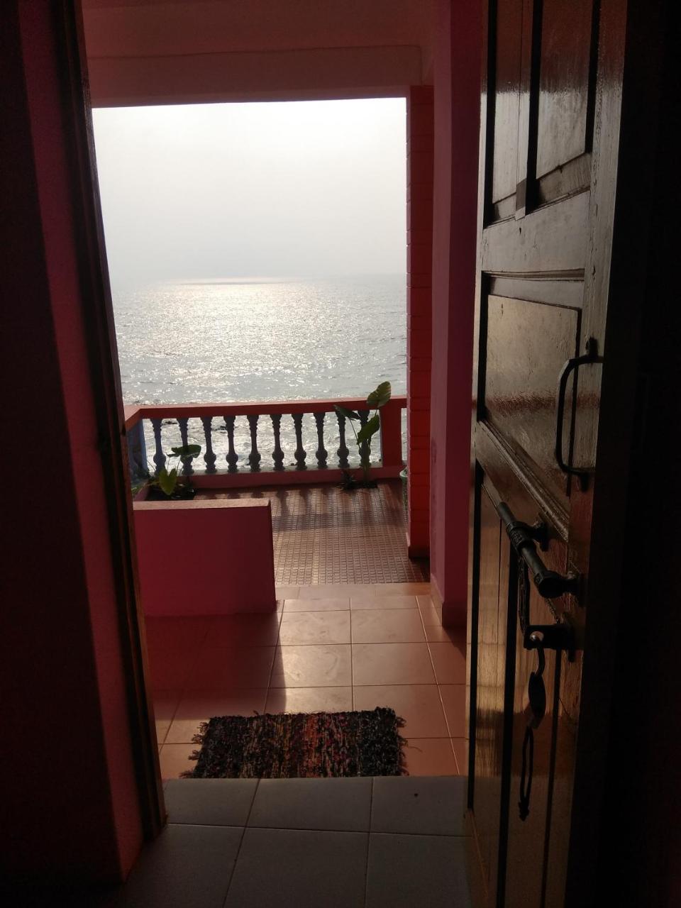 Om Ganesh Naik Guest House Arambol Exterior foto
